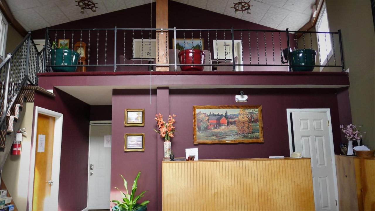 Relax Inn Watertown Exterior foto